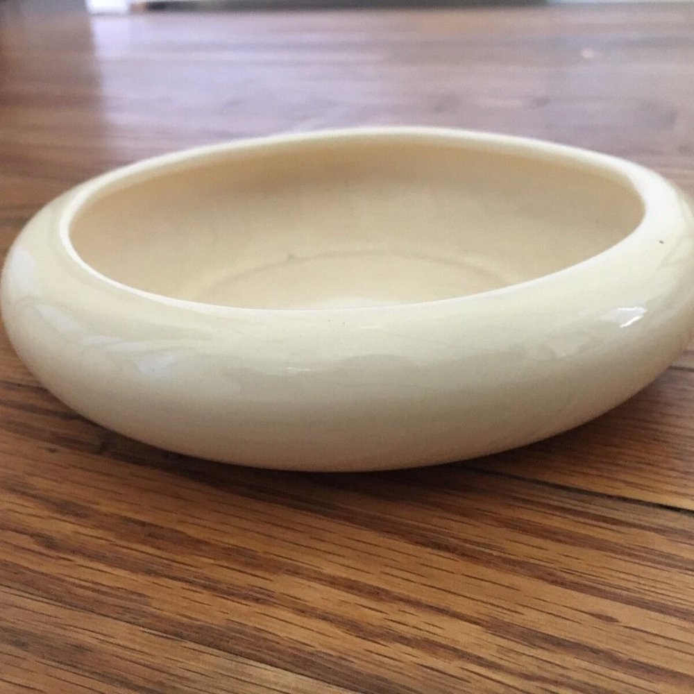 California Pottery Calif USA C1 Creamy White 6.5" Diameter x 1.5" High